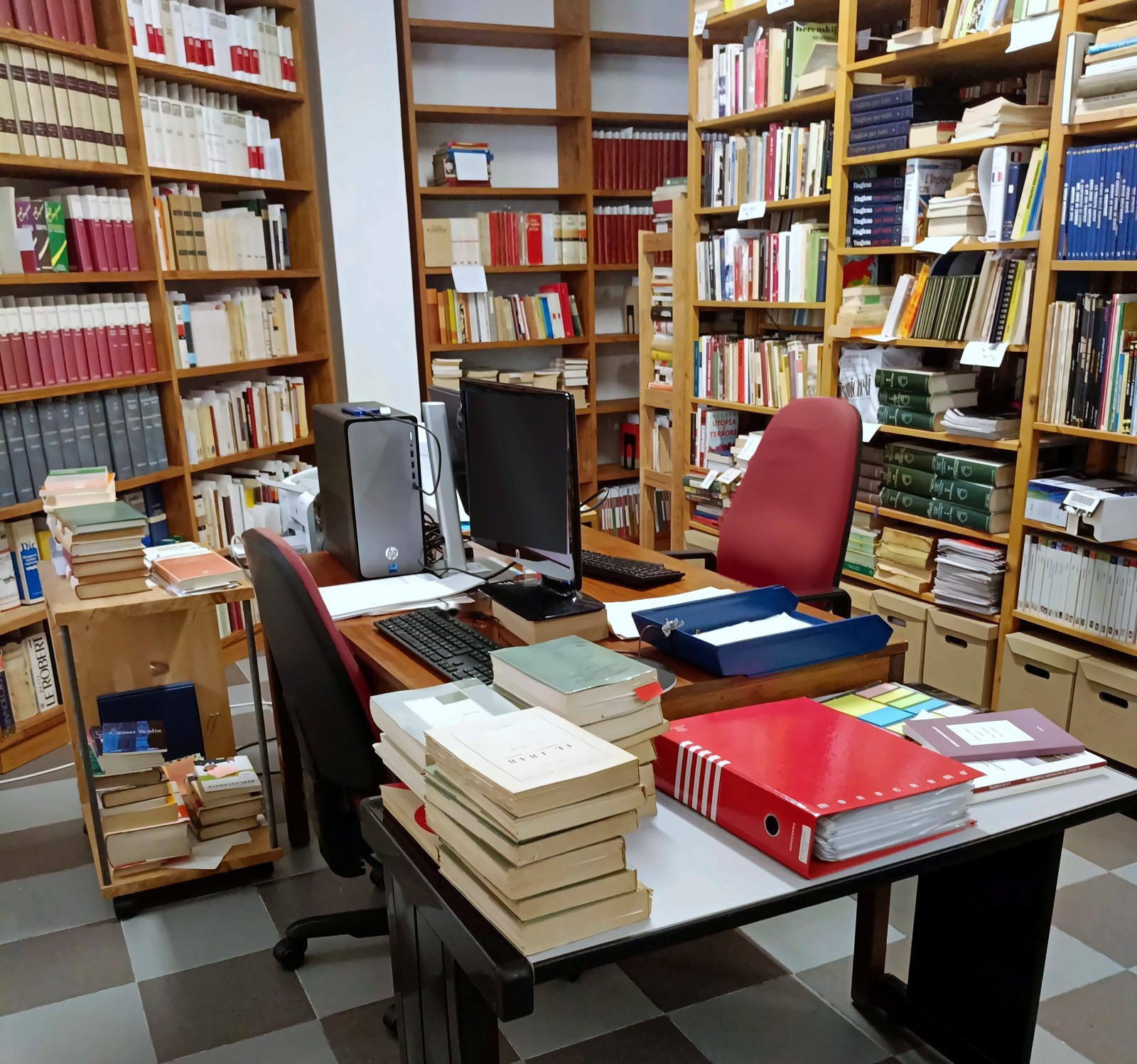 Postazione per catalogazione e schedatura